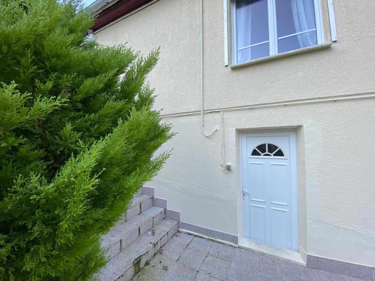 Maison Cosy Et Paisible Au Coeur De بوفيه المظهر الخارجي الصورة