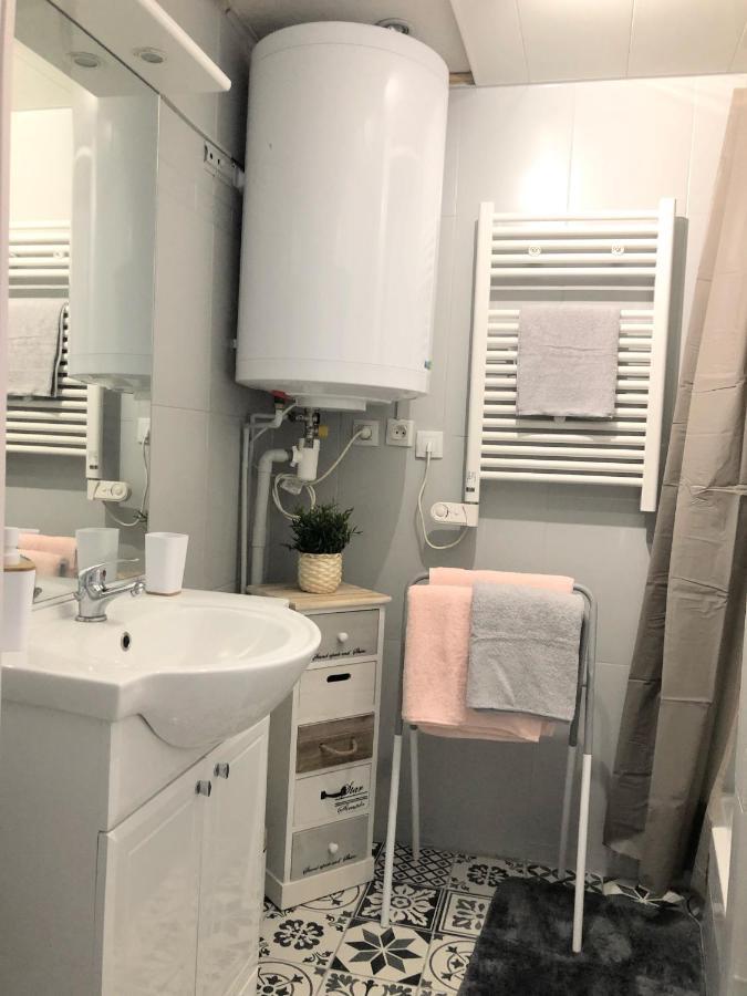 Maison Cosy Et Paisible Au Coeur De بوفيه المظهر الخارجي الصورة